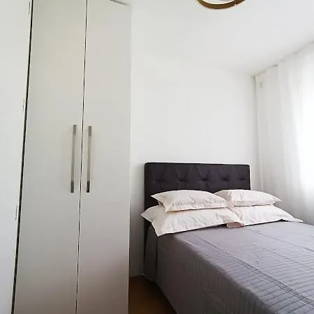 Teal Apartment-free Garage Parking Apartment Zadar