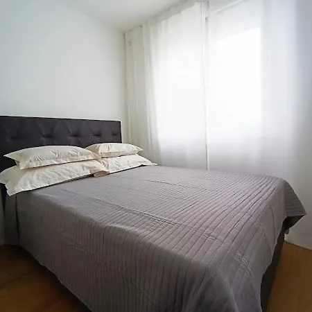 Teal Apartment-free Garage Parking * Zadar